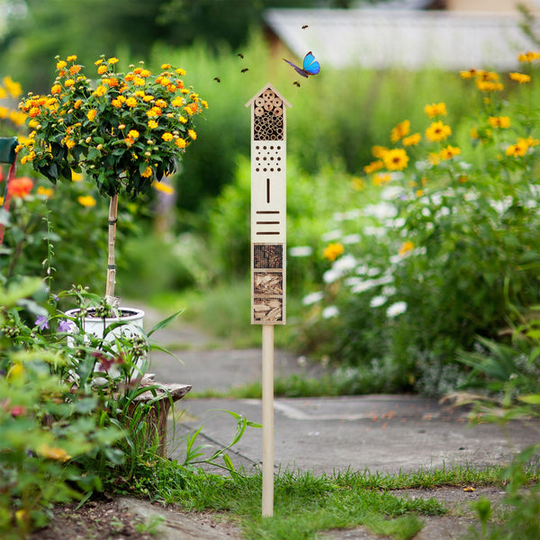 Insect hotel with pole
