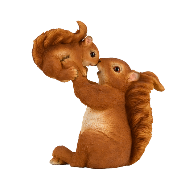 Eichhörnchen mit Baby