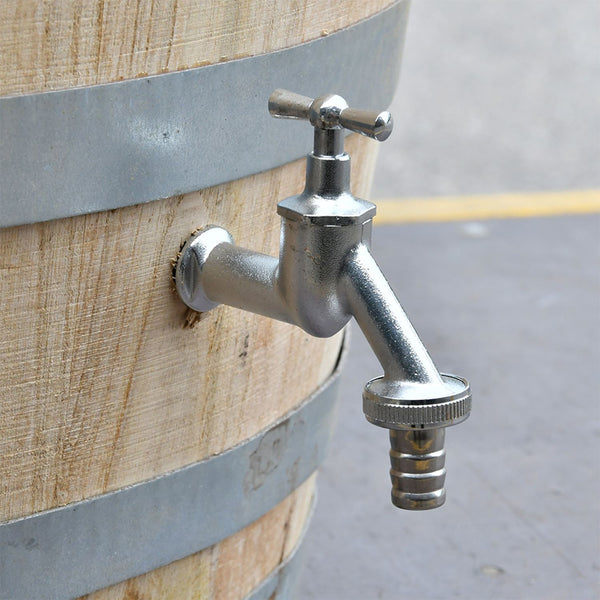 Kastanjehouten regenton 100 liter met chromen kraan 2