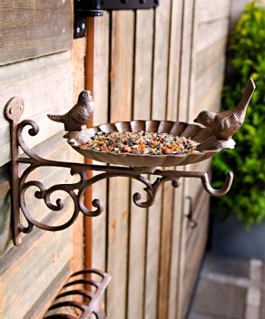 Esschert Design - Vogelfutternapf aus Gusseisen auf