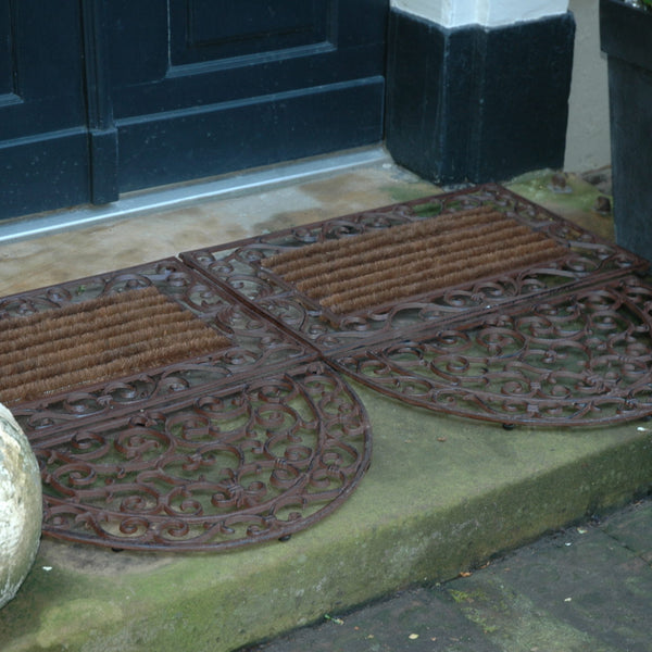 Esschert Design Deurmat met Kokosrolborstels – Gietijzer & kokos, 74 × 46 × 2,9 cm