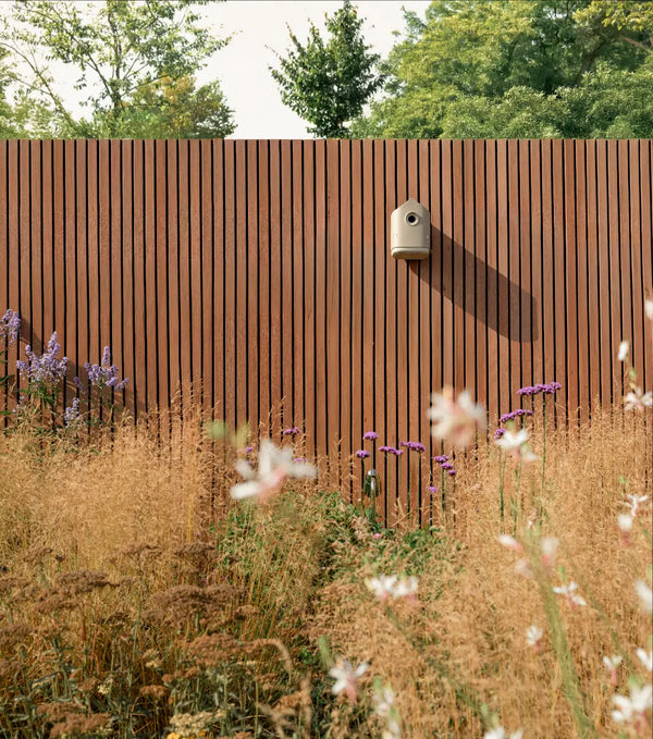 Gemütliches Vogelhaus Pilz beige – Nistkasten für Kohlmeisen & Blaumeisen | Nachhaltiger recycelter Kunststoff & wetterfest