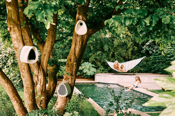 Essential vogelvoeder fibrous grey – vogelvoerhuisje voor tuin & balkon | Duurzaam gerecycled kunststof & weerbestendig