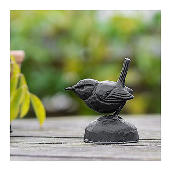 Wildlife Garden - Cast Iron Sculpture Winter Koni