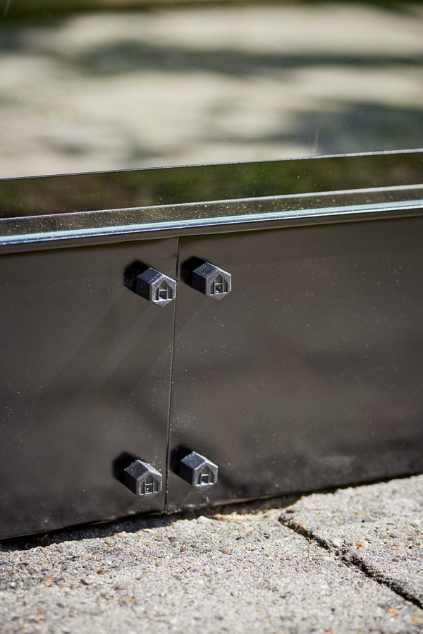 Fundering Qube 812 zwart