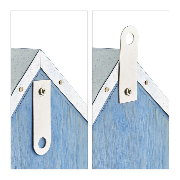 Blaues Insektenhotel mit Metalldach