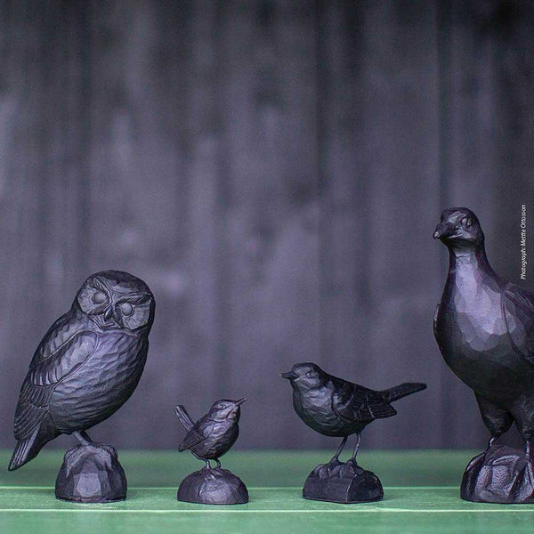 Wildlife Garden - Cast Iron Sculpture Winter Koni