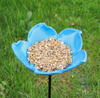 B‑Ten Gift Feeder Stake Vergeet‑me‑niet – Metalen bloemvormige vogelvoeder op paal – 50 cm