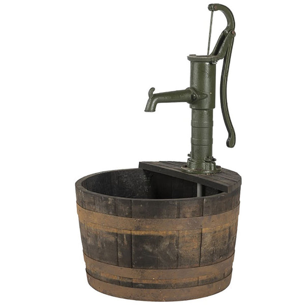Whiskeykuip met gietijzeren handpomp