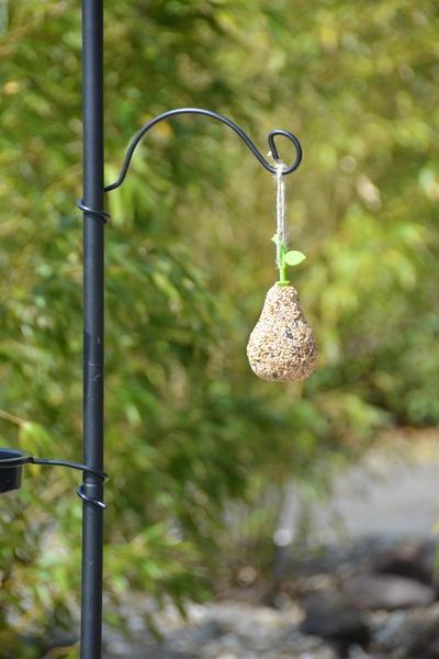 Feeding station L
