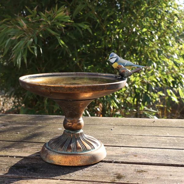 Vogelbad aus gealtertem Metall L