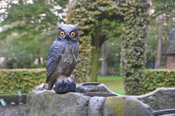 Esschert Design - Scarecrow Owl